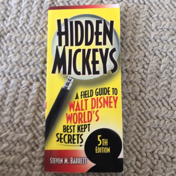 New Disney books 1-guide to Disney World 2-Frozen interactive books - Picture 2 of 13